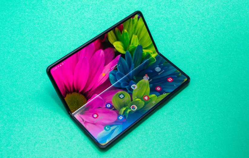 گلکسی زد فولد ۳ مجهز به نوع جدیدی از نمایشگر اولد است Galaxy Z Fold 3 1 2 - گلکسی زد فولد ۳ مجهز به نوع جدیدی از نمایشگر اولد است