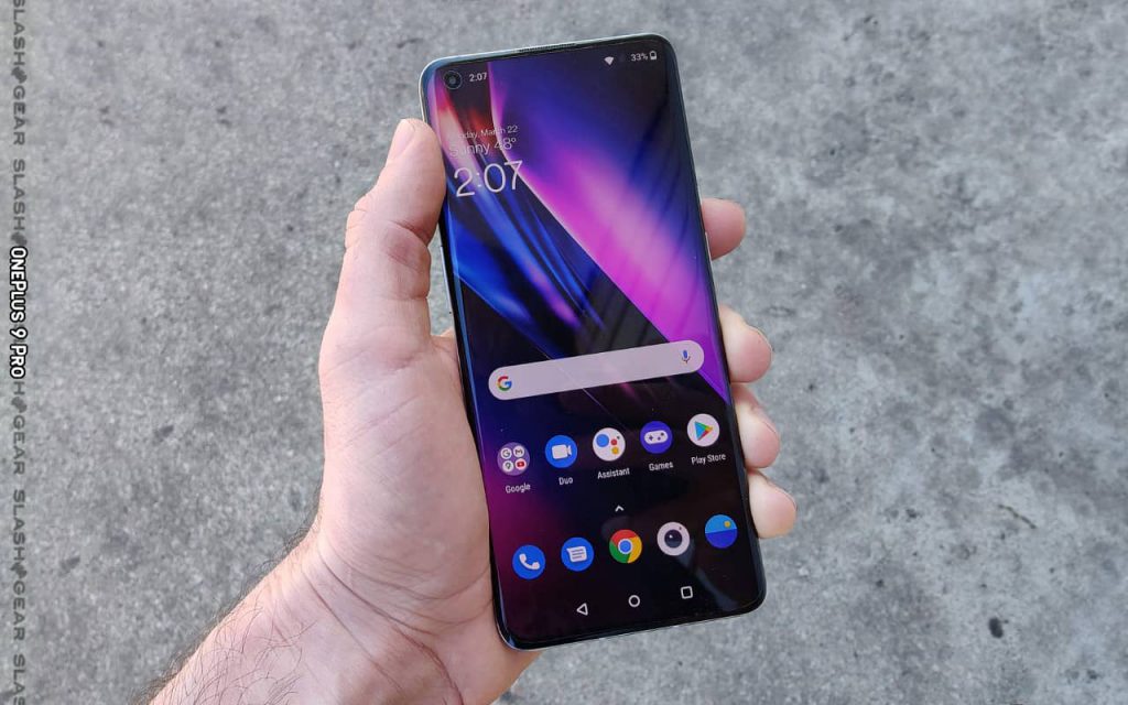 نگاهی به ۵ مورد از جذاب ترین گوشی های سال ۲۰۲۱ five coolest smartphones 2021 4 1024x640 - نگاهی به ۵ مورد از جذاب ترین گوشی های سال ۲۰۲۱