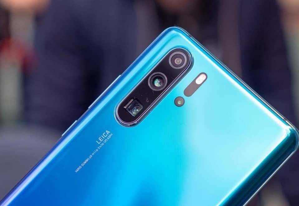 استفاده از لنز پریسکوپی در آيفون ۱۵ تایید شد؛ وقتی اپل از اندرویدی ها کپی میکند huawei p30 pro Copy e1643132658922 - استفاده از لنز پریسکوپی در آيفون ۱۵ تایید شد؛ وقتی اپل از اندرویدی ها کپی میکند