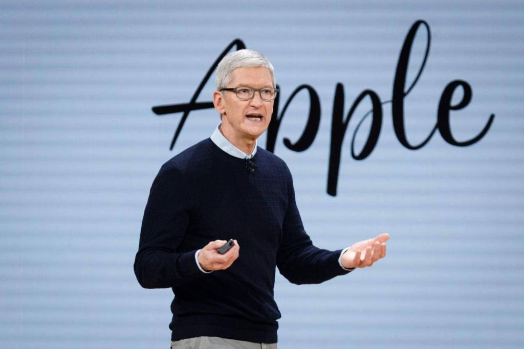 آيفون فلیپ : ویژگی هایی که انتظار داریم در آیفون تاشو اپل ببینیم iphone flip 5 1024x683 - آيفون فلیپ : ویژگی هایی که انتظار داریم در آیفون تاشو اپل ببینیم