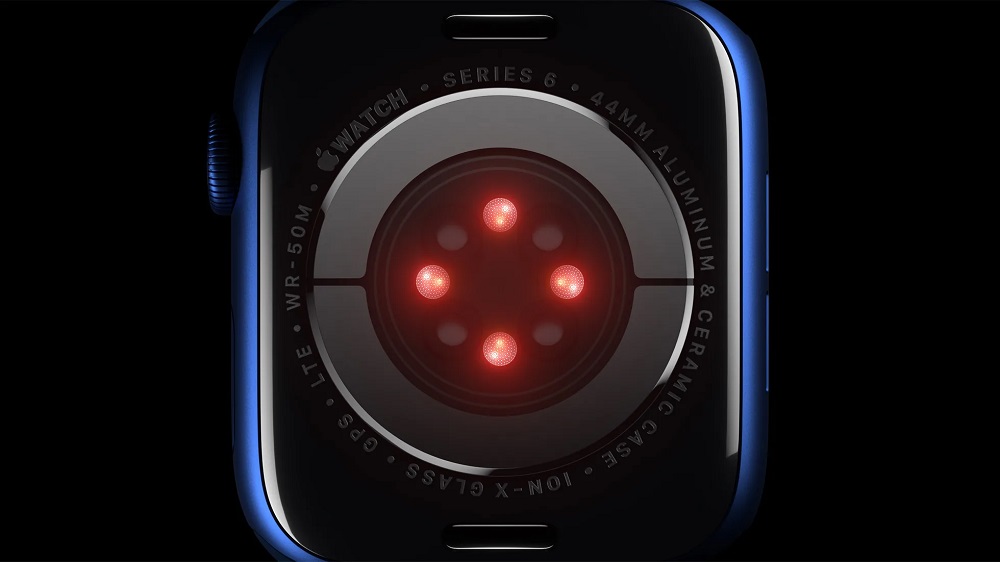 اپل واچ سری ۸، ممکن است اولین دماسنج پوشیدنی اپل باشد Apple watch series 6 sensor 09152020 big.jpg.large 2x - اپل واچ سری ۸، ممکن است اولین دماسنج پوشیدنی اپل باشد